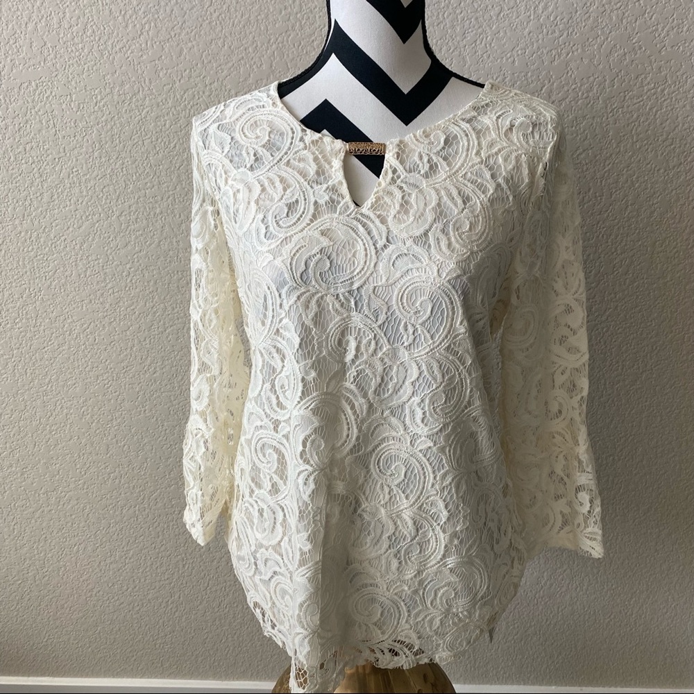 JM Collection || white lace long sleeve blouse